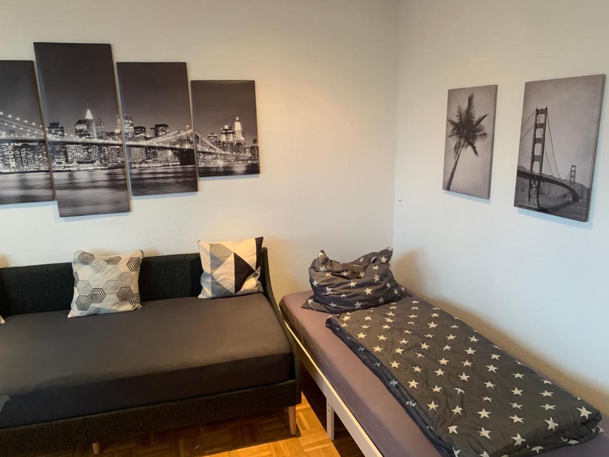 Mainpark Apartment 4 Schlafzimmer Bis Zu 10 Personen Direkt Ueber Aschaffapartment Bei Aschaffenburg Mainaschaff Bagian luar foto