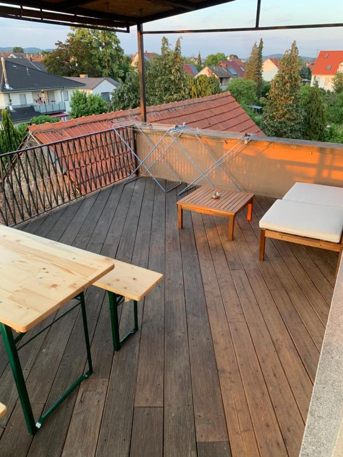 Mainpark Apartment 4 Schlafzimmer Bis Zu 10 Personen Direkt Ueber Aschaffapartment Bei Aschaffenburg Mainaschaff Bagian luar foto
